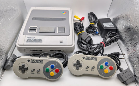 Super Nintendo SNES Konsole PAL - 2 x Controller original - Kabel