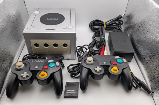 Nintendo GameCube Konsole DOL-001 Silber - 2x Controller - Memory Card - Kabel